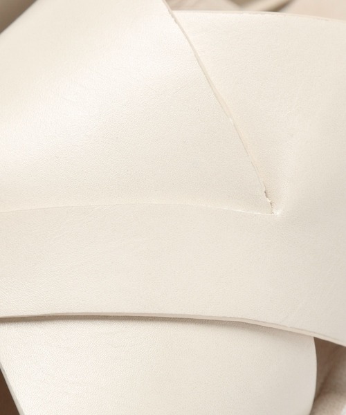 niko and...(ニコアンド)の「オリジナル厚底トングサンダル(サンダル・レディース・キャメル/アイボリー/ブラック/ブラック系その他/シルバー/アイボリー系・SMALL/MEDIUM/LARGE)」の22枚目の写真