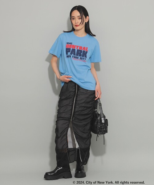 Ray BEAMS（レイビームス）の「NYC × GOOD ROCK SPEED × Ray BEAMS / 別注 NYC Tシャツ（Tシャツ/カットソー・レディース・サックスブルー/ピンク・ONE SIZE）」の9枚目の写真