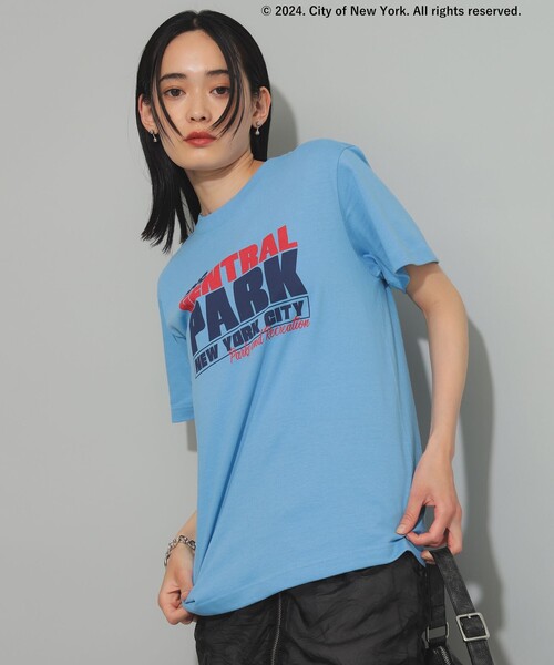 Ray BEAMS（レイビームス）の「NYC × GOOD ROCK SPEED × Ray BEAMS / 別注 NYC Tシャツ（Tシャツ/カットソー・レディース・サックスブルー/ピンク・ONE SIZE）」の12枚目の写真