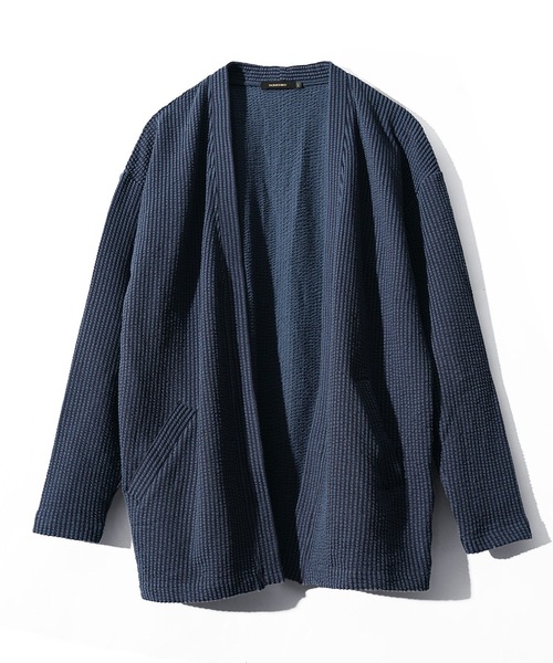 SOMEDIFF(サムディフ)の「【SOMEDIFF】シアサッカーボタンレスカーディガン メンズ(カーディガン/ボレロ・メンズ・ブラック/ホワイト/ネイビー/ホワイト×ネイビー・S/M/L/XL)」の8枚目の写真