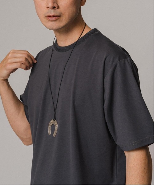 EDIFICE（エディフィス）の「《追加》シルクミックス ジャカードネック Tシャツ（Tシャツ/カットソー・メンズ・グレー/ホワイト/ブラック・LARGE/MEDIUM/SMALL）」の3枚目の写真