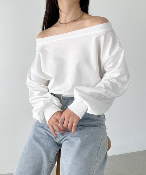 CLEA（クレア）の「ワンショルダースウェットトップス（スウェット・レディース・ホワイト/ブラック/グレー/チャコールグレー/ネイビー/ブラウン・FREE）」の8枚目の写真