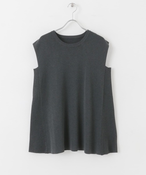 SENSE OF PLACE by URBAN RESEARCH(センスオブプレイスバイアーバンリサーチ)の「フレンチスリーブフレアチュニックセーター(ニット/セーター・レディース・ブラック/チャコールグレー/オフホワイト/ブラウン/イエロー・ONE)」の16枚目の写真