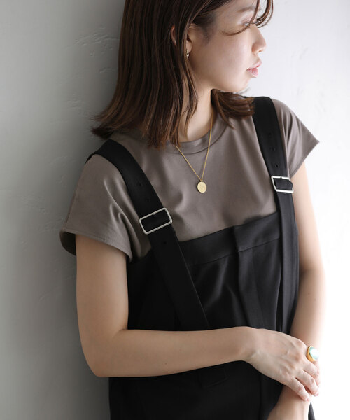 La TOTALITE(ラトータリテ)の「《追加2》スムースハイネックプルオーバー(Tシャツ/カットソー・レディース・ブラック/チャコールグレー/ホワイト/ブラウン・FREE)」の13枚目の写真