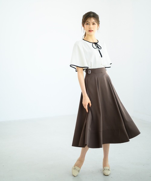 MISCH MASCH（ミッシュマッシュ）の「配色フレアスリーブブラウス MM438104（シャツ/ブラウス・レディース・ブラック/ホワイト/ベージュ・ﾌﾘ-）」の11枚目の写真