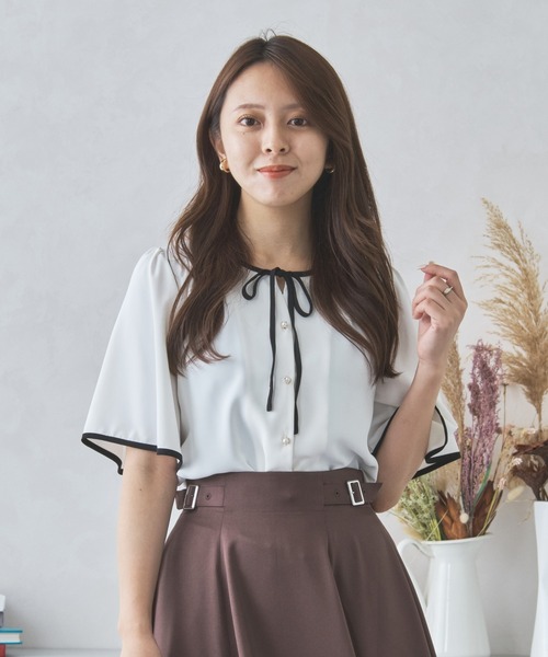 MISCH MASCH（ミッシュマッシュ）の「配色フレアスリーブブラウス MM438104（シャツ/ブラウス・レディース・ブラック/ホワイト/ベージュ・ﾌﾘ-）」の17枚目の写真