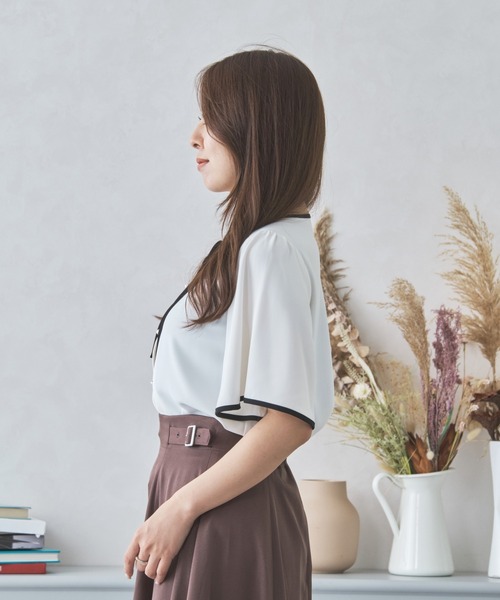 MISCH MASCH（ミッシュマッシュ）の「配色フレアスリーブブラウス MM438104（シャツ/ブラウス・レディース・ブラック/ホワイト/ベージュ・ﾌﾘ-）」の19枚目の写真