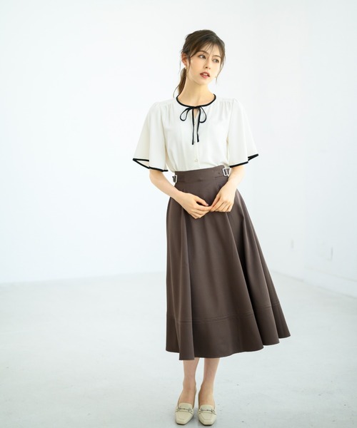 MISCH MASCH（ミッシュマッシュ）の「配色フレアスリーブブラウス MM438104（シャツ/ブラウス・レディース・ブラック/ホワイト/ベージュ・ﾌﾘ-）」の10枚目の写真