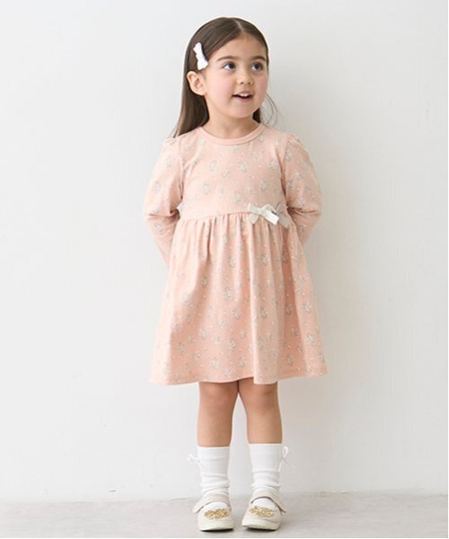 petit main（プティマイン）の「ラメモチーフシューズ（パンプス・キッズ・レッド/ブラック/ライトベージュ・19cm/18cm/17cm/16cm/15cm/14cm）」の13枚目の写真