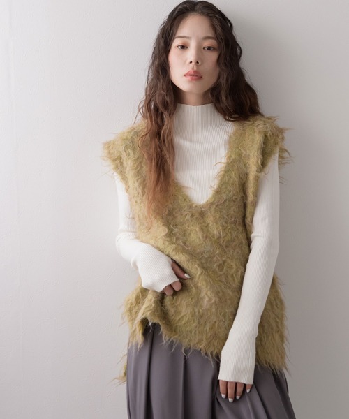 rectangle（レクタングル）の「ミックスカラーシャギーVネックベスト（ベスト・レディース・グリーン系/オレンジ系/グレー系・FREE）」の2枚目の写真