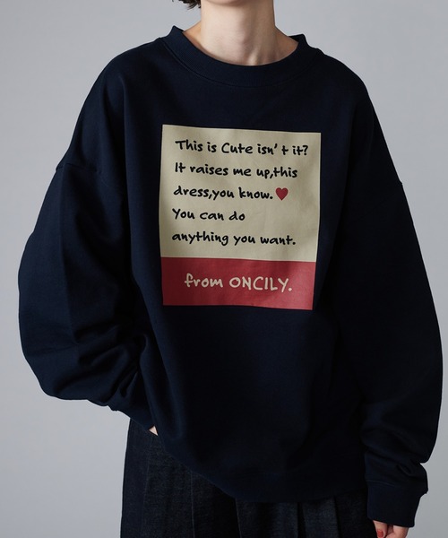 ONCILY（オンシェリー）の「MESSAGE LOGO SWEAT / メッセージロゴ