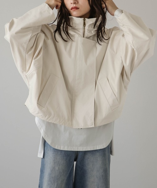AMELY(エミリー)の「マウンテンパーカーブルゾン(マウンテンパーカー・レディース・アイボリー/ベージュ/ブラック・フリー)」の9枚目の写真