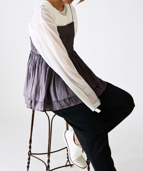 and it_（アンドイット）の「シャイニーサテンキャミソールビスチェ（キャミソール・レディース・チャコール/グレイッシュベージュ/ブラック・M/L）」の11枚目の写真