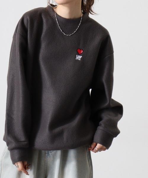 FUNALIVE（ファンアライブ）の「両面起毛オーバーサイズロゴ刺繍トレーナー（スウェット・メンズ・ダークブルー/スミクロ/ホワイト/ブラック系その他2/ブラック/ヘザーグレー/杢グレー/ホワイト系その他2/ブラック系その他3/グレイッシュブルー/ホワイト系その他3/ライトカーキ・M/L/LL）」の5枚目の写真