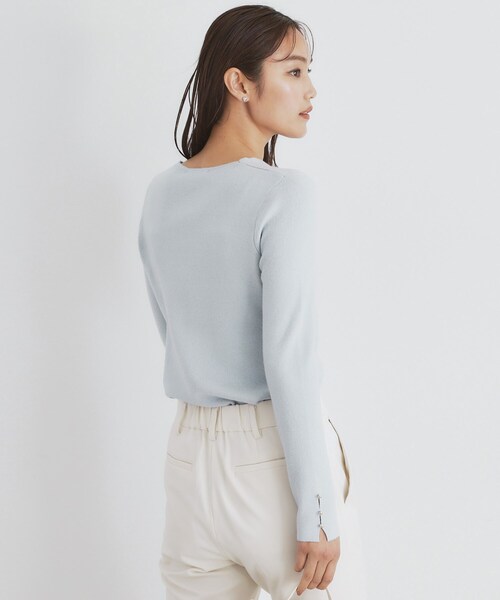 index(インデックス)の「◆《6color/S-LLsize》ラメ混Vネックニット【洗濯機洗い可】(ニット/セーター・レディース・グレー/ホワイト系9/ネイビー/サックスブルー/チャコール/ピンク系1・36/42/40/38)」の20枚目の写真