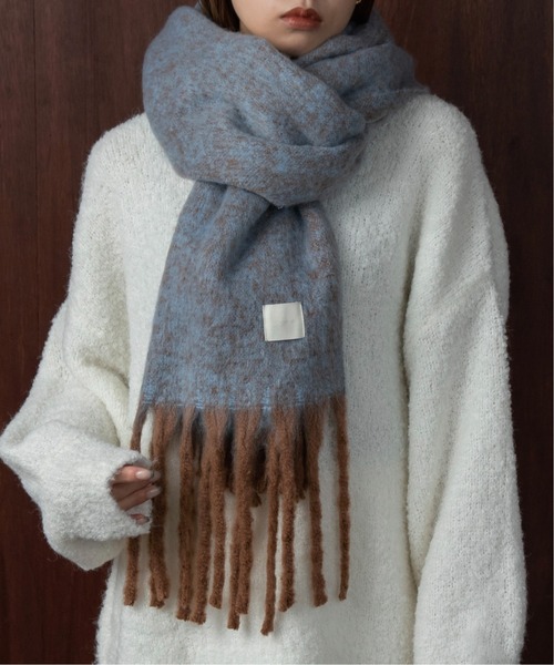 Amiur（エミレ）の「bulky volume fringe muffler / バルキーボリュームフリンジマフラー（マフラー・レディース・ピンク/ブルー/アイボリー/チェック・FREE）」の6枚目の写真