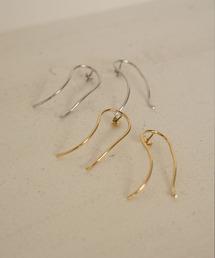 MIELI INVARIANT（ミエリインヴァリアント）の「Half Curve Pierce（ピアス（両耳用））」