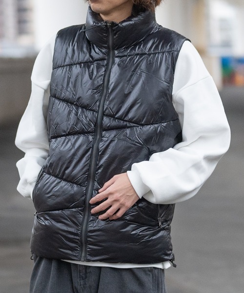 JOHN'S CLOSET(ジョンズクローゼット)の「【13】ジオメトリック 中綿 スタンドベスト(ダウンベスト・メンズ・ブラック/ダークブルー/シルバー系・MEDIUM/LARGE/X-LARGE)」の4枚目の写真