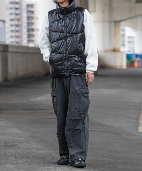 JOHN'S CLOSET(ジョンズクローゼット)の「【13】ジオメトリック 中綿 スタンドベスト(ダウンベスト・メンズ・ブラック/ダークブルー/シルバー系・MEDIUM/LARGE/X-LARGE)」の8枚目の写真