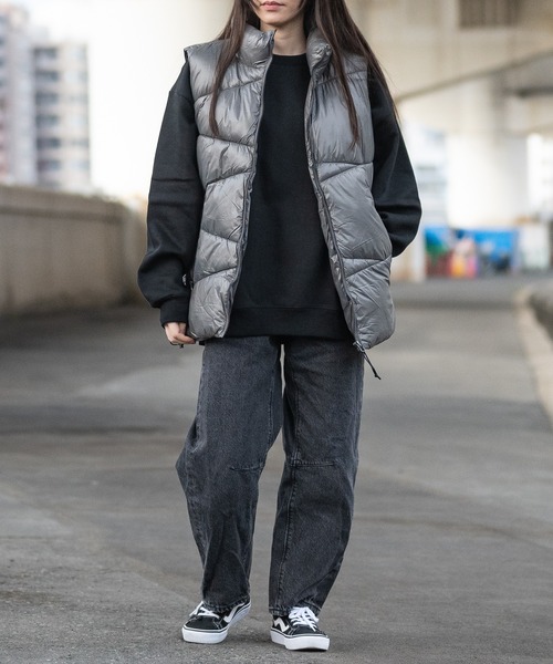 JOHN'S CLOSET(ジョンズクローゼット)の「【13】ジオメトリック 中綿 スタンドベスト(ダウンベスト・メンズ・ブラック/ダークブルー/シルバー系・MEDIUM/LARGE/X-LARGE)」の16枚目の写真