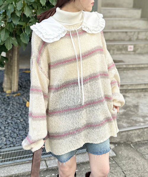 w closet(ダブルクローゼット)の「【3色展開】ボーダーBIGニットプルオーバー(ニット/セーター・レディース・アイボリー/ブルー/オレンジ・FREE)」の5枚目の写真