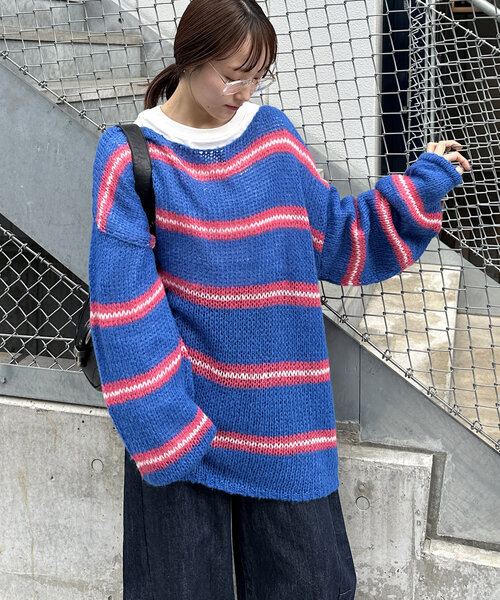 w closet(ダブルクローゼット)の「【3色展開】ボーダーBIGニットプルオーバー(ニット/セーター・レディース・アイボリー/ブルー/オレンジ・FREE)」の14枚目の写真