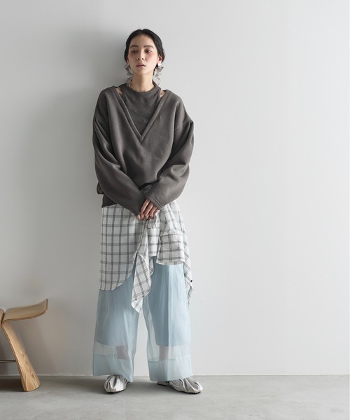 THE YOn（ザヨン）の「サテンギャザーサンダル（サンダル・レディース・シルバー/ブラック/ライム・39/38/37）」の20枚目の写真