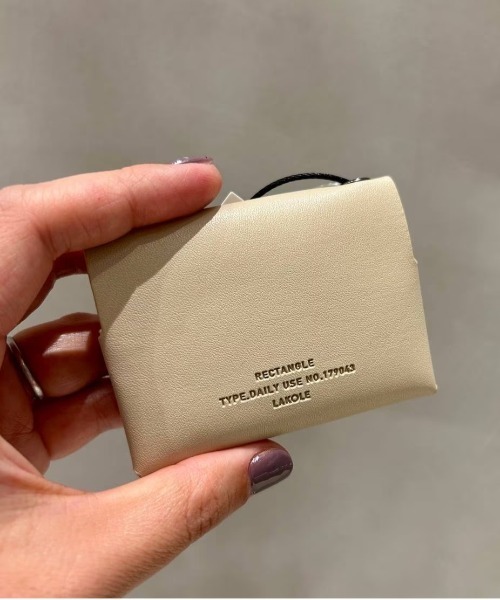 LAKOLE（ラコレ）の「PUポケットティッシュケース / 250983（ポーチ・レディース・ベージュ/チャコール/その他1/ブラック・FREE）」の3枚目の写真