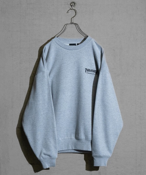 【at】〔THRASHER/スラッシャー〕アソートパターンロゴ プリント＆刺繍 クルーネックスウェット（スウェット）｜THRASHER（スラッシャー）