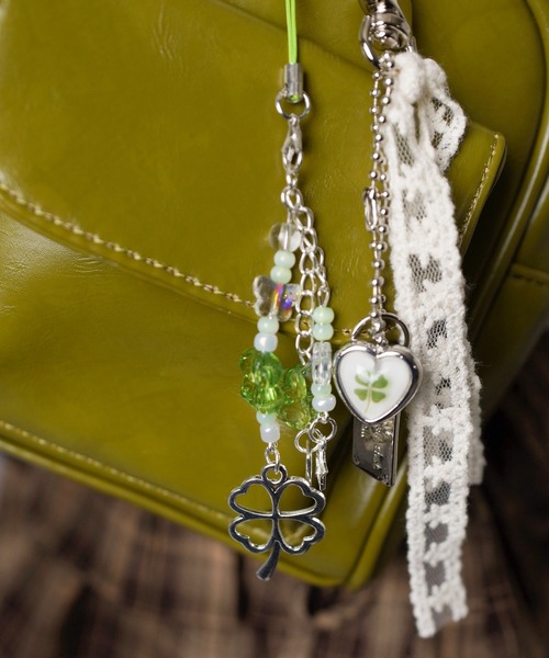 モバイルストラップ/ビーズクローバー（スマホグッズ）｜SPINNS