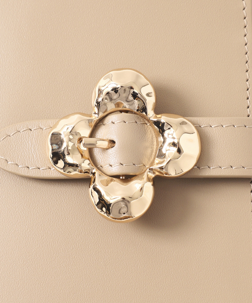 Spick & Span（スピックアンドスパン）の「《WEB限定》HASHIBAMI / ハシバミ FLOWERバックル ウォレット（財布・レディース・イエロー/ブラウン/ベージュ系その他・FREE）」の11枚目の写真