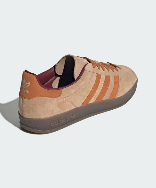 adidas(アディダス)の「adidas/アディダス GAZELLE INDOOR W スリーストライプス ロゴスニーカー(スニーカー・メンズ・ベージュ/ブラック/オレンジ/サンドベージュ/グリーン・24.5/24/23.5/23/26.5/27/27.5/25/26/28/25.5)」の9枚目の写真