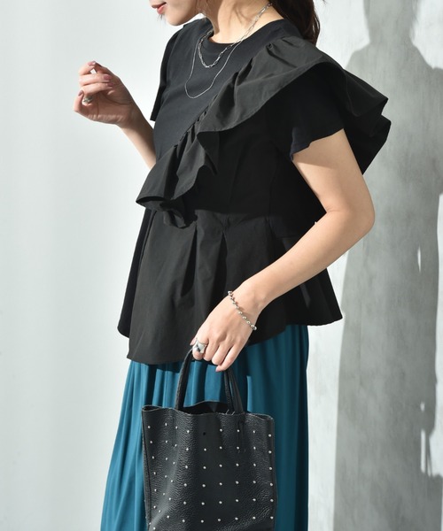 INTERPLANET（インタープラネット）の「異素材切替アシメフリルＴシャツ（Tシャツ/カットソー・レディース・オフホワイト/ブラック・FREE）」の22枚目の写真