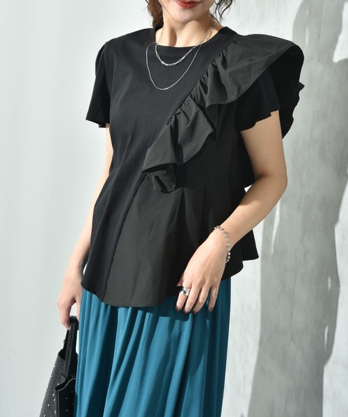 INTERPLANET（インタープラネット）の「異素材切替アシメフリルＴシャツ（Tシャツ/カットソー・レディース・オフホワイト/ブラック・FREE）」の21枚目の写真