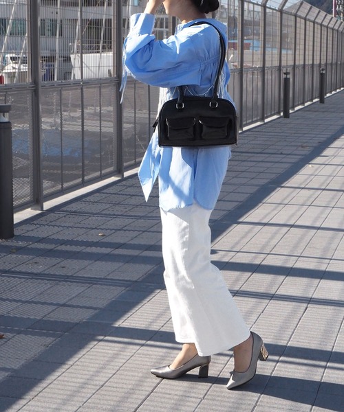 minia（ミニア）の「プレミアムゴールドヒールパンプス（パンプス・レディース・ブラック/ベージュ系1/ブラック系1/グレー系1/ベージュ系2/ネイビー系1/グレー系2・22.0cm/22.5cm/23.0cm/23.5cm/24.0cm/24.5cm/25.0cm/25.5cm/26.0cm）」の8枚目の写真