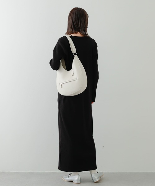 SENSE OF PLACE by URBAN RESEARCH（センスオブプレイスバイアーバンリサーチ）の「ワンハンドルラウンドバッグ（ショルダーバッグ・レディース・ブラウン/ブラック/アイボリー・ONE）」の6枚目の写真