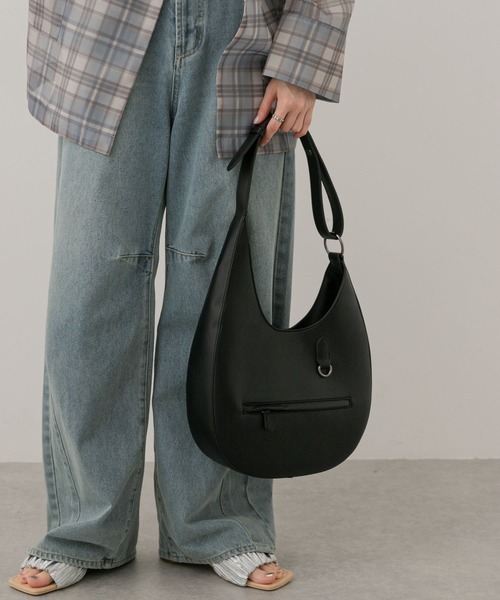 SENSE OF PLACE by URBAN RESEARCH（センスオブプレイスバイアーバンリサーチ）の「ワンハンドルラウンドバッグ（ショルダーバッグ・レディース・ブラウン/ブラック/アイボリー・ONE）」の8枚目の写真