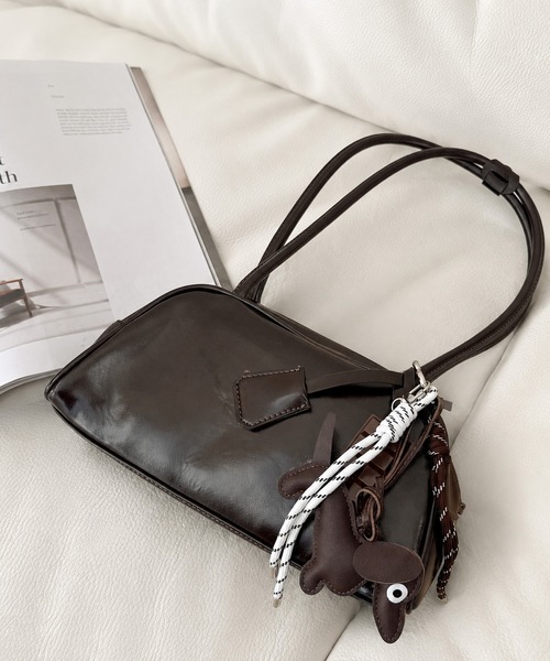 NOLITA LABORATORY(ノリータラボラトリー)の「【 NOLITA / ノリータ 】 バッグチャーム付き ミニボストン(ショルダーバッグ・レディース・ブラック/ブラウン/アイボリー・FREE)」の3枚目の写真