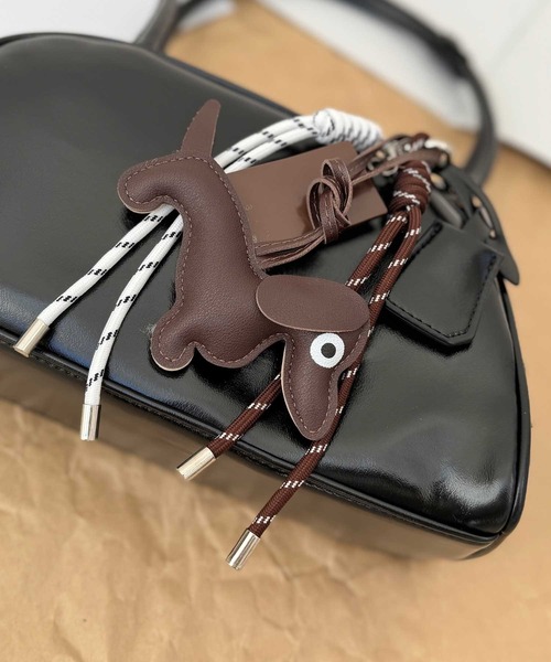 NOLITA LABORATORY(ノリータラボラトリー)の「【 NOLITA / ノリータ 】 バッグチャーム付き ミニボストン(ショルダーバッグ・レディース・ブラック/ブラウン/アイボリー・FREE)」の6枚目の写真