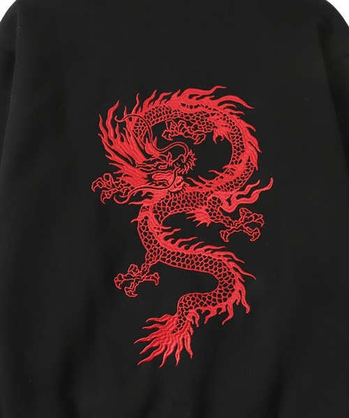 Figments(フィグメンツ)の「ドラゴン刺繍ビッグZIPパーカー(パーカー・レディース・ブラック/スミクロ・LARGE/X-LARGE)」の15枚目の写真