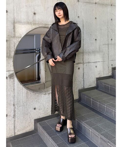 MURUA(ムルーア)の「バックルベルトサンダル(サンダル・レディース・ホワイト/ブラック/ゴールド系その他2・22.5/24.5/23.5)」の6枚目の写真