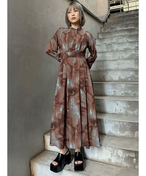 MURUA(ムルーア)の「バックルベルトサンダル(サンダル・レディース・ホワイト/ブラック/ゴールド系その他2・22.5/24.5/23.5)」の12枚目の写真
