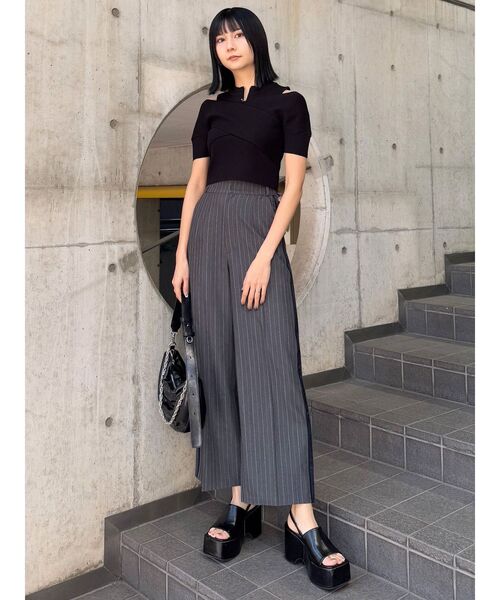 MURUA(ムルーア)の「バックルベルトサンダル(サンダル・レディース・ホワイト/ブラック/ゴールド系その他2・22.5/24.5/23.5)」の14枚目の写真