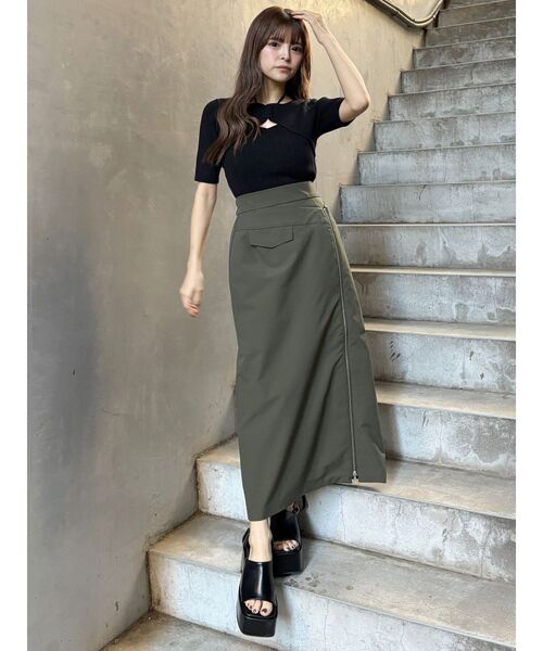MURUA(ムルーア)の「バックルベルトサンダル(サンダル・レディース・ホワイト/ブラック/ゴールド系その他2・22.5/24.5/23.5)」の21枚目の写真