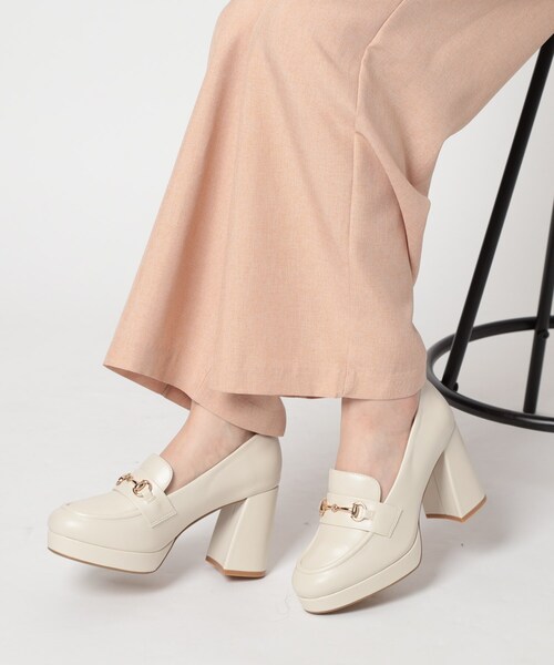 ESPERANZA(エスペランサ)の「厚底ヒールアップローファー(パンプス・レディース・チョコ/アイボリー/ブラック系1・24.0cm/23.5cm/23.0cm/22.5cm/22.0cm/24.5cm)」の22枚目の写真