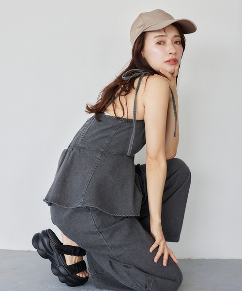 mysty woman(ミスティウーマン)の「ペプラムデニムサロペ 328306(サロペット/オーバーオール・レディース・ネイビー/ライトブルー/グレー・FREE)」の9枚目の写真