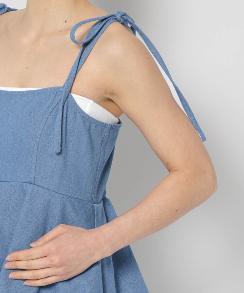 mysty woman(ミスティウーマン)の「ペプラムデニムサロペ 328306(サロペット/オーバーオール・レディース・ネイビー/ライトブルー/グレー・FREE)」の18枚目の写真