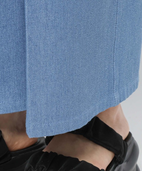 mysty woman(ミスティウーマン)の「ペプラムデニムサロペ 328306(サロペット/オーバーオール・レディース・ネイビー/ライトブルー/グレー・FREE)」の21枚目の写真