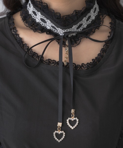 ROJITA（ロジータ）の「ビジューチェーンシアートップス（Tシャツ/カットソー・レディース・ブラック/ホワイト/ピンク・FREE）」の5枚目の写真