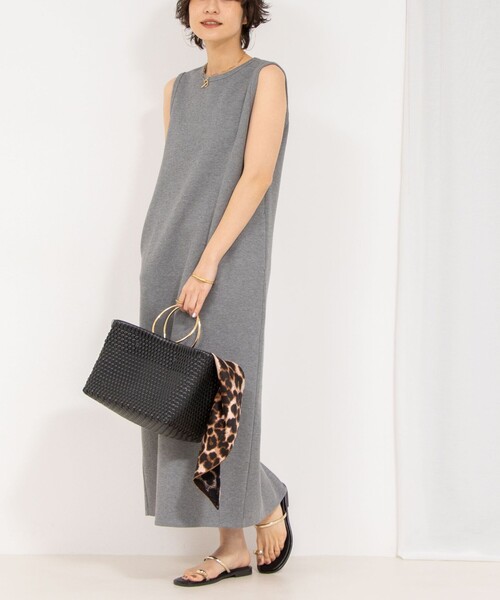 NOLLEY’S（ノーリーズ）の「【MD 二見☆別注】ウォッシャブルダブルフェイスカットワンピース（ワンピース・レディース・ブラック/グレー・38）」の2枚目の写真